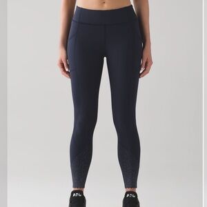 Lululemon Tight Stuff Tight II *25" in Midnight Navy Sz 8 GUC (Pilling) Workout